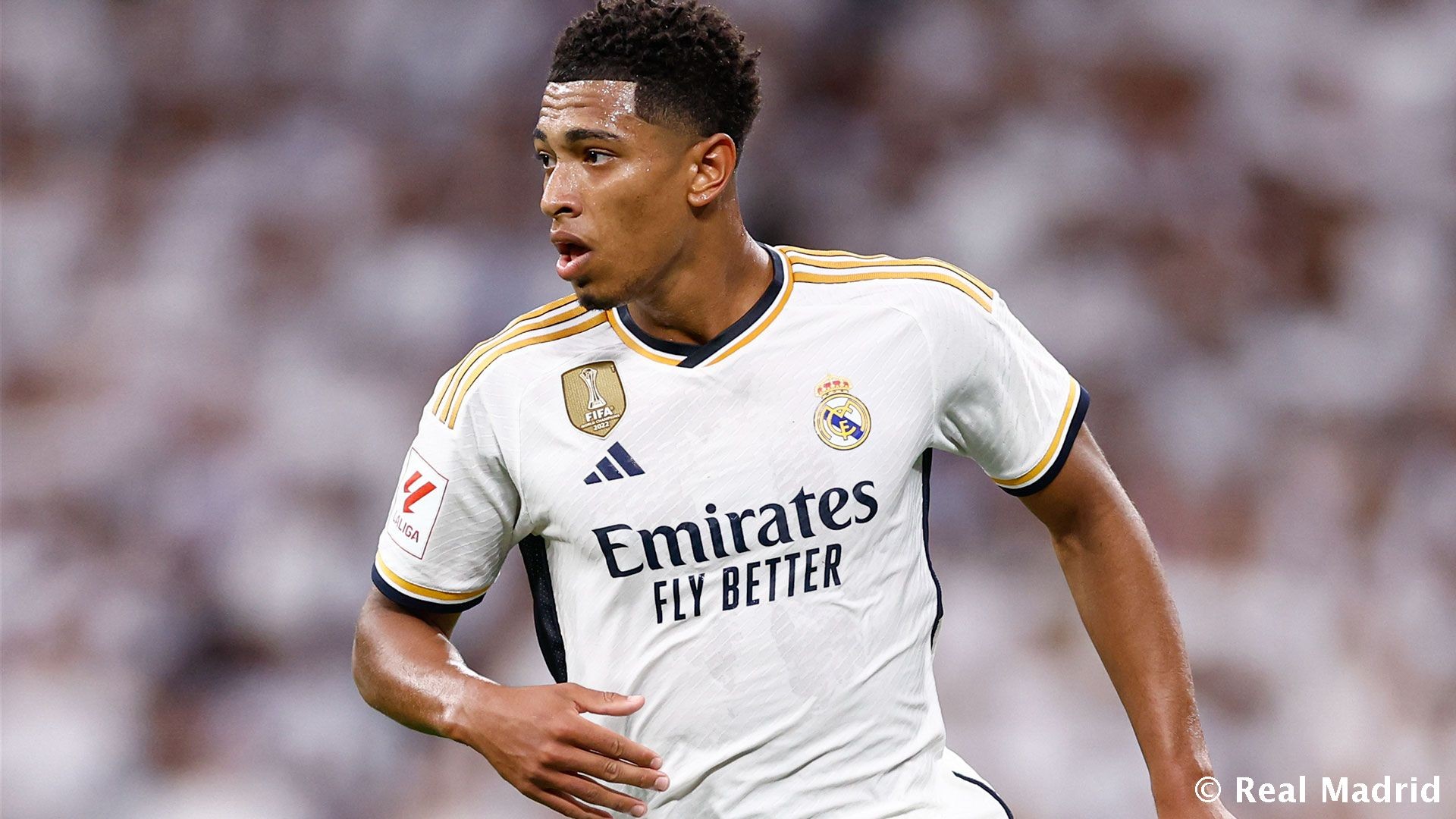 皇马四将染黄，贝林厄姆违规进场遭警告