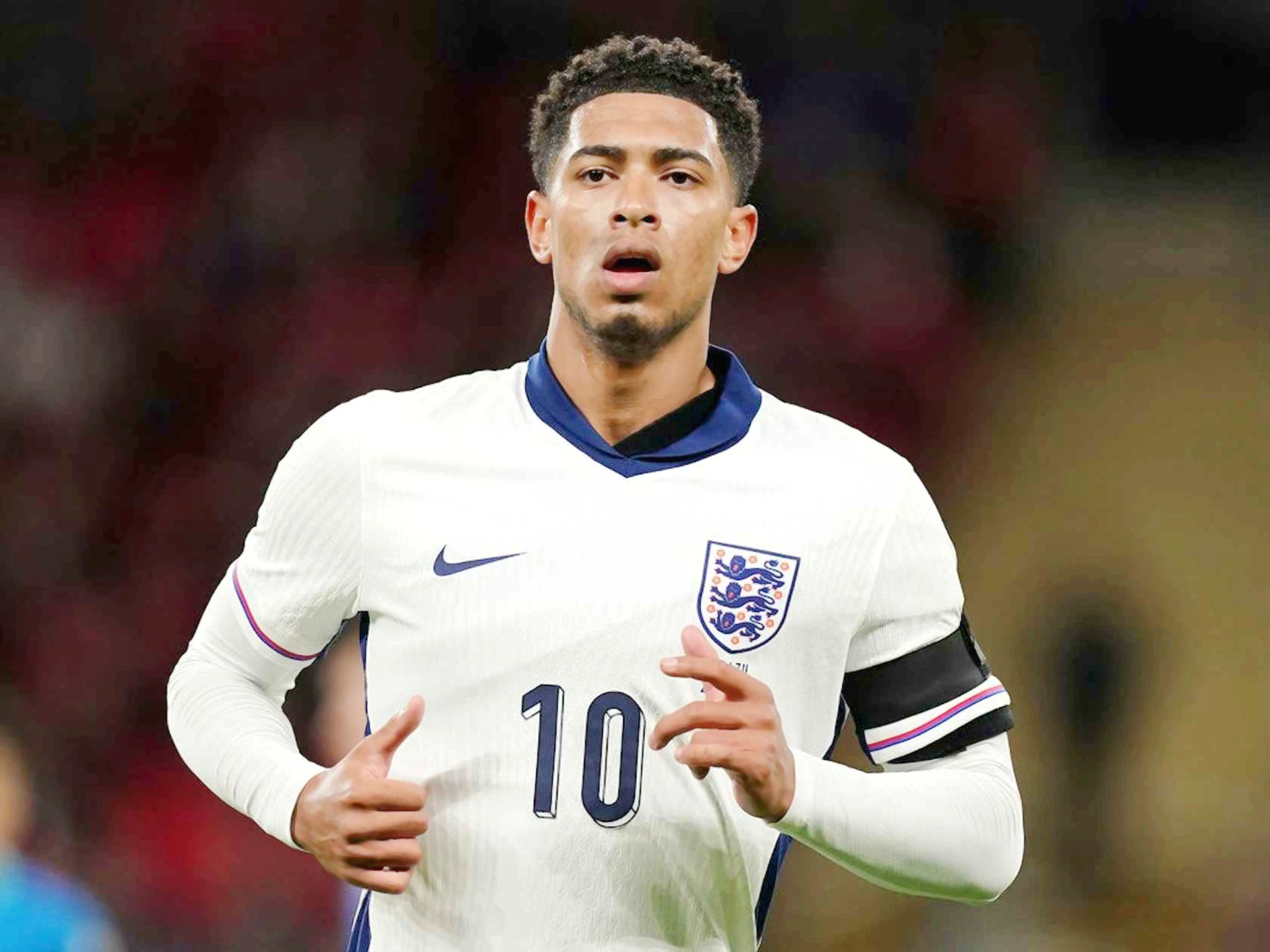 韩媒：全北现代外籍助教涉嫌“拉眼角”种族歧视韩国裁判