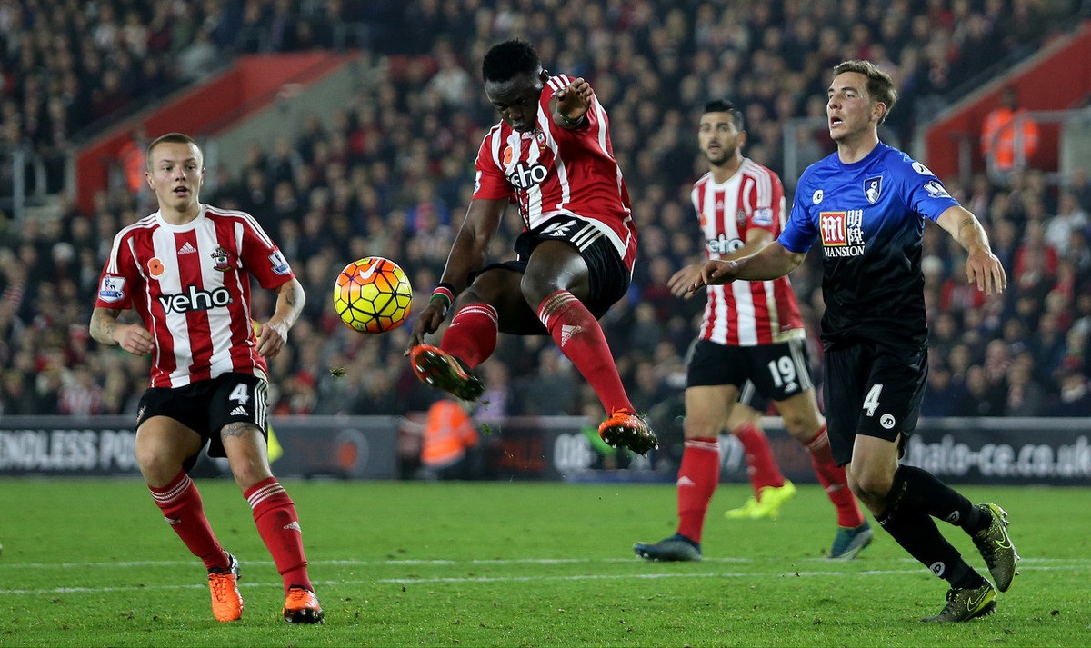 安切洛蒂不用的人，阿隆索非要用，这就是皇马混乱的起源？